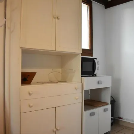 Studio Gruissan, Studio Flat, 4 Persons - Fr-1-229A-600 * Gruissan